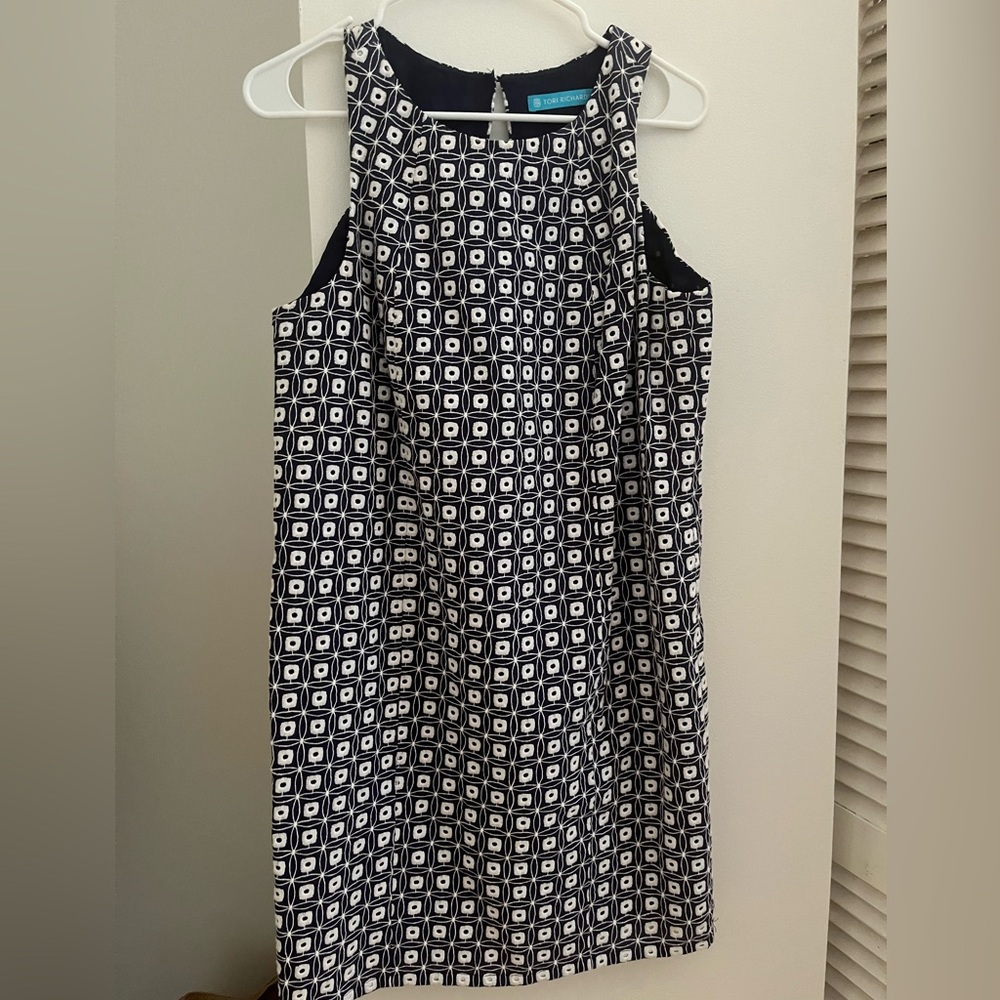 Tori Richard Shift size 8